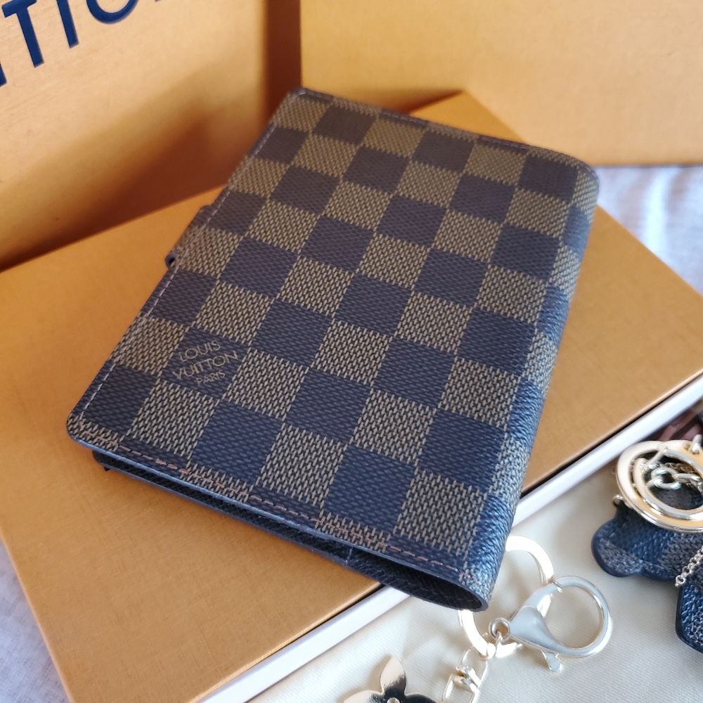 COPY - Authentic Louis Vuitton Damier Ebene Agenda PM🥰 Unisex - Picture 7 of 17